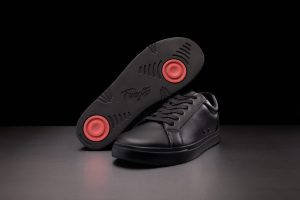 Fuego_Lowtop_AllBlack_Product-7-scaled-1.jpg Fuego Low-Top sneaker - AllBlack